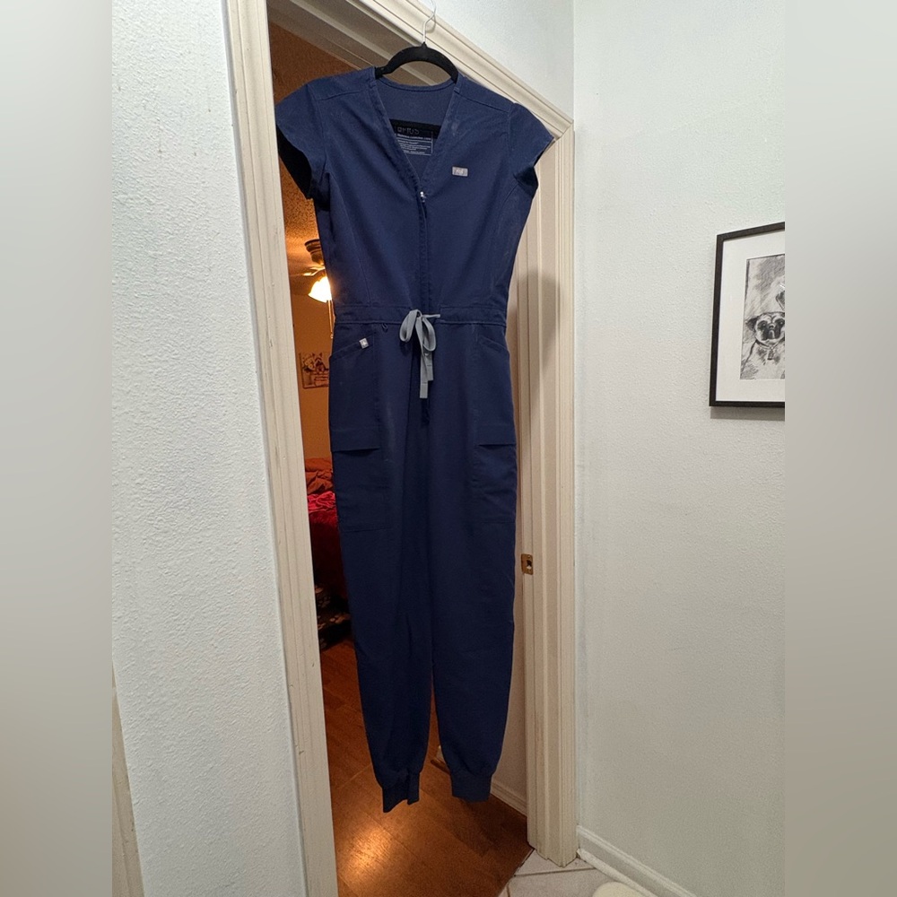 Figs cargo jumpsuit.    Great condition .   Cute and sexy.
